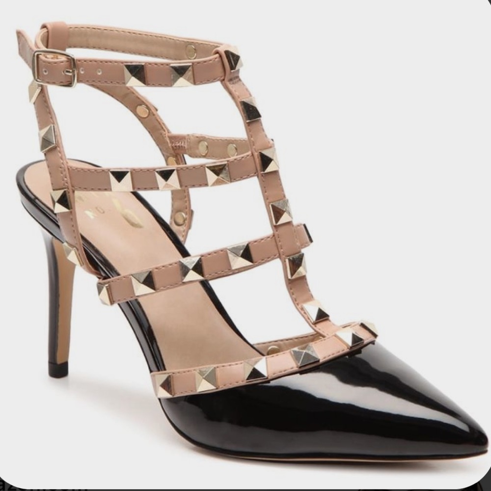 BCBGENERATION DARRON TWO-TONE PATENT PUMP size 7.5